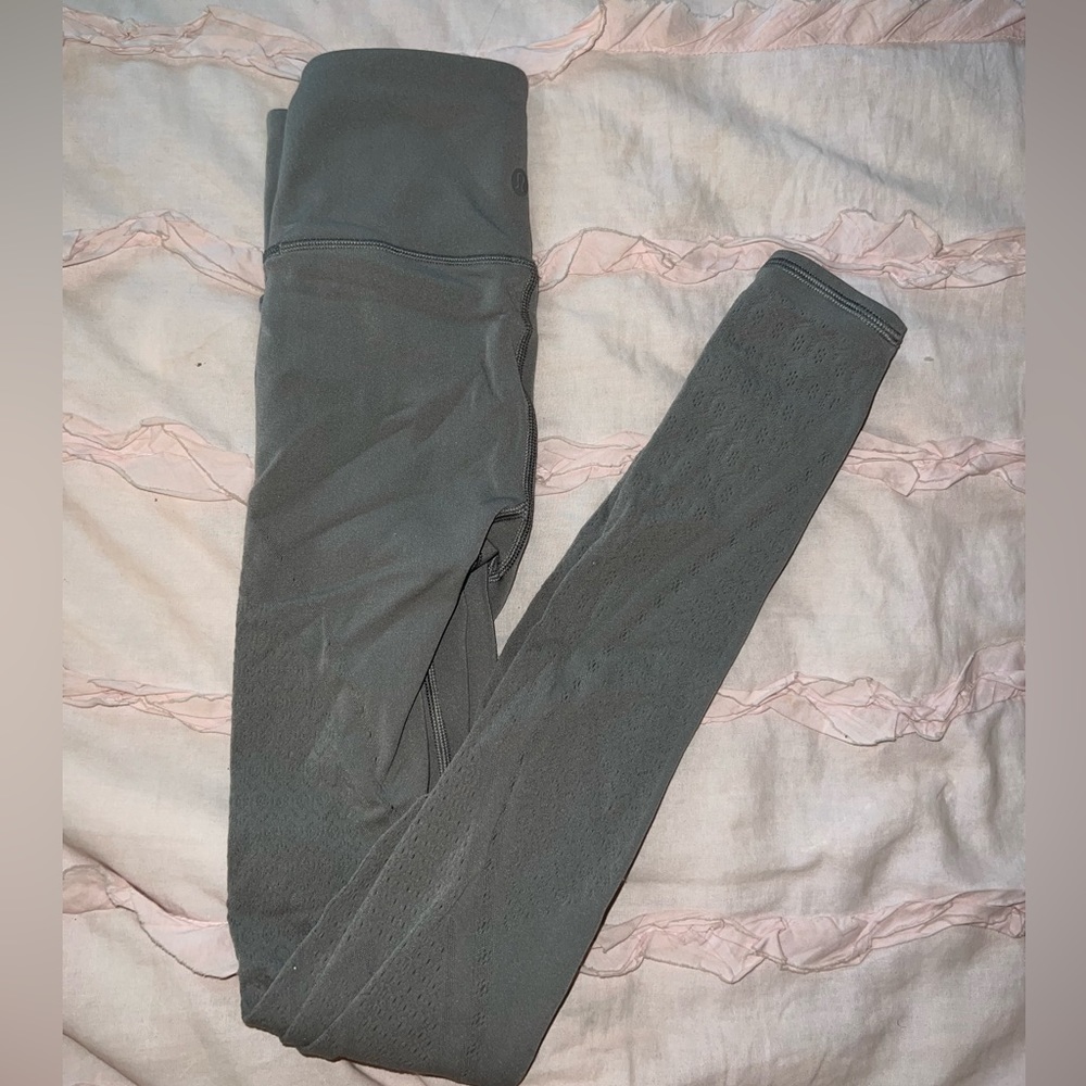 lulu size 2 leggings